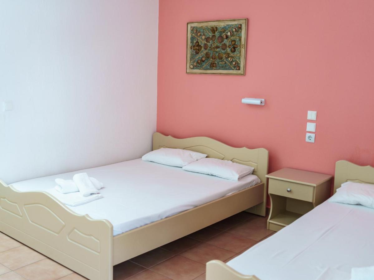 Achilleas Apartments Paralia Skotinis Exterior photo